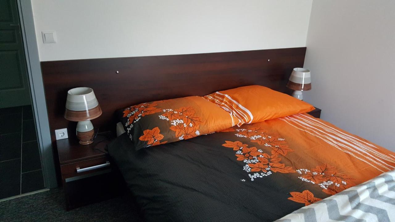 Park Rooms Dugo Selo Buitenkant foto