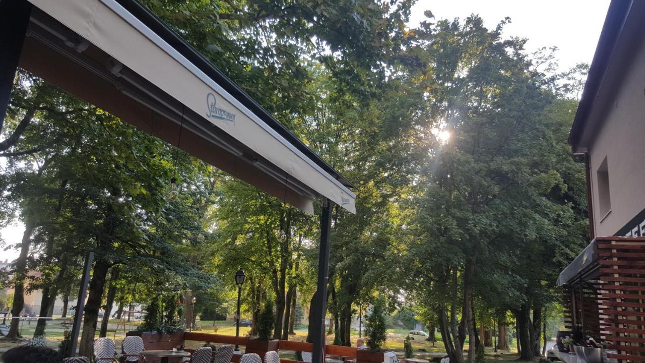 Park Rooms Dugo Selo Buitenkant foto